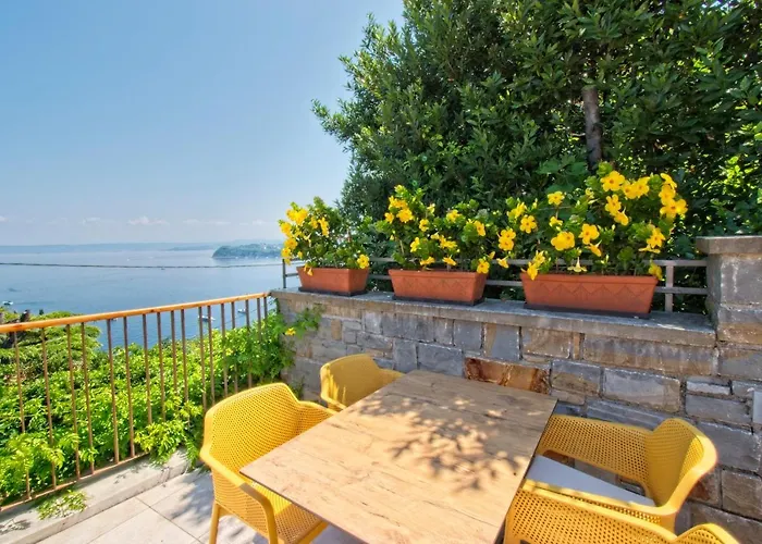 Sea View Guesthouse Opara