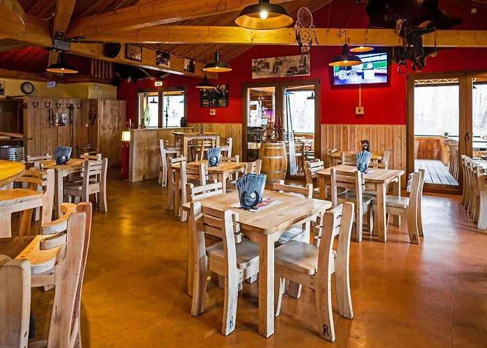Roadcamp - American Motel & Sportsbar