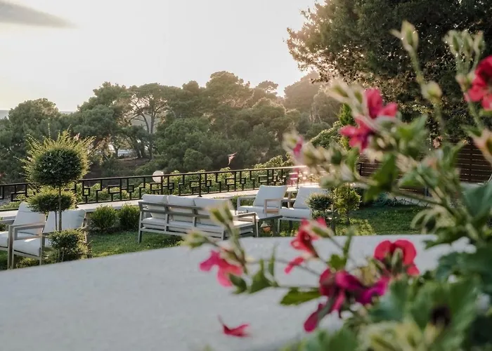 Pino Boutique Hotel