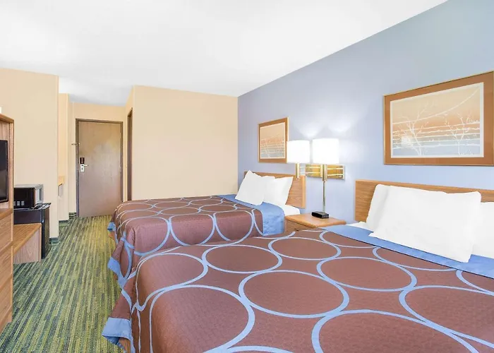 Boarders Inn & Suites By Cobblestone Hotels Waterloo Cedar Falls