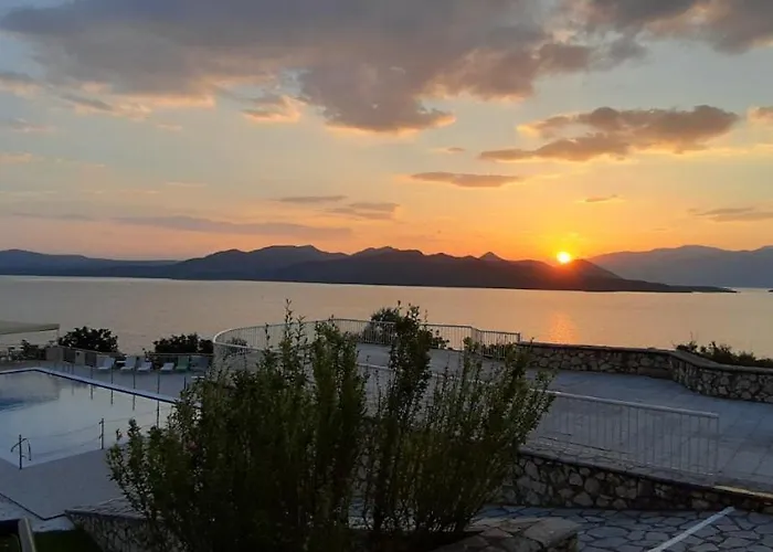 Sunrise Hotel Nikiana Lefkada