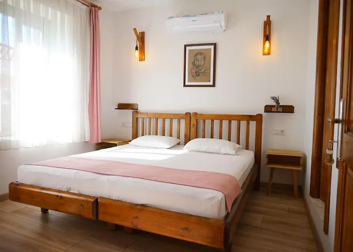 Ayisigi Hotel