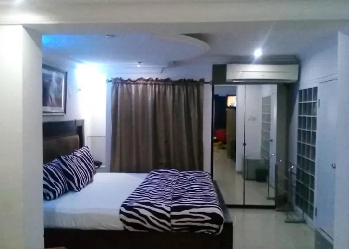 Theodawn Hotels @ Suite 29
