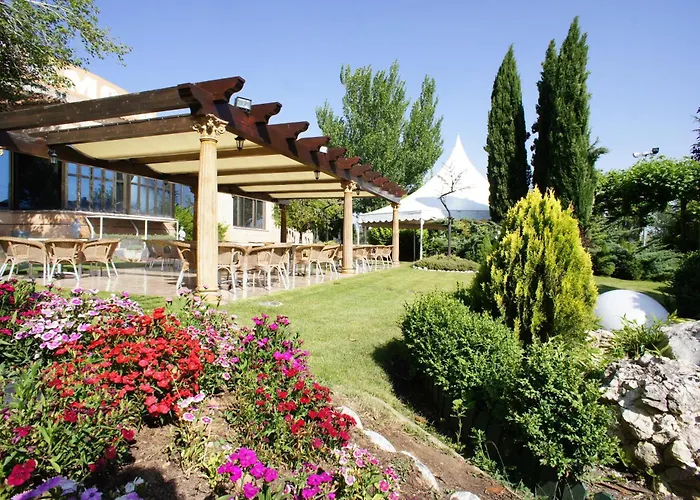 Hotel Montermoso