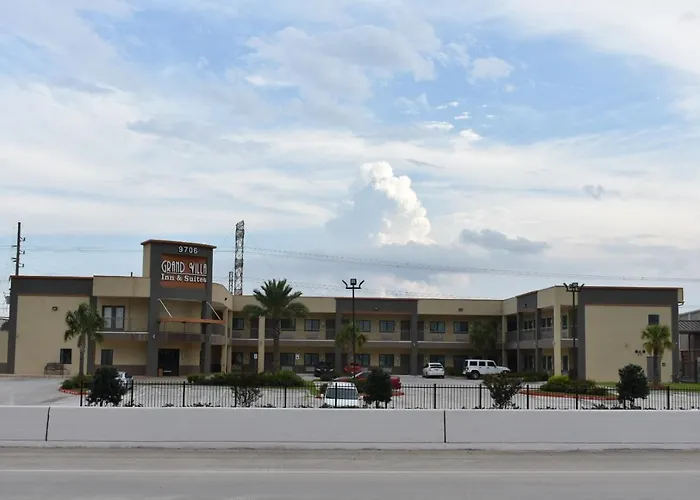 Grand Villa - Humble