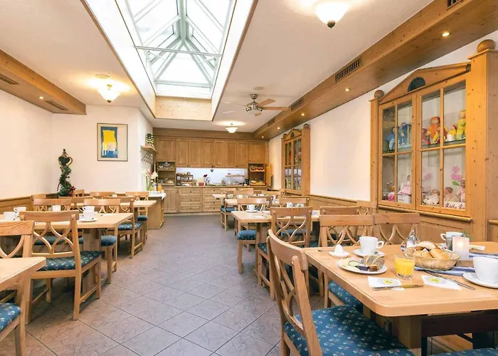 Hotel Restaurant Goldener Hirsch