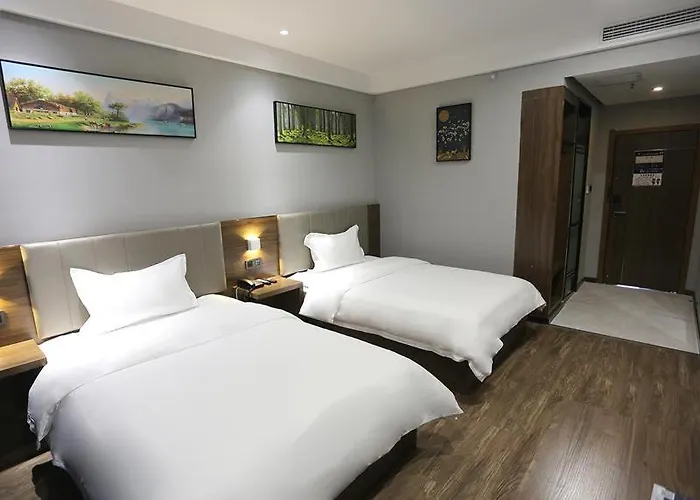 7Days Premium Zhumadian Tianzhongshan Avenue Branch