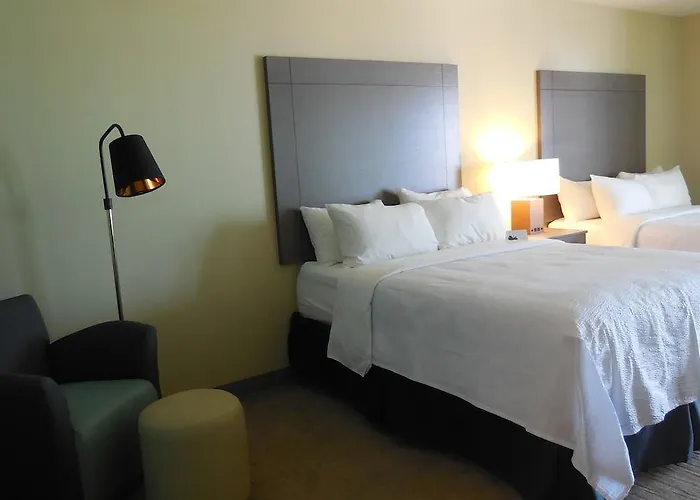 Marina Bay Hotel & Suites, An Ascend Hotel Collect
