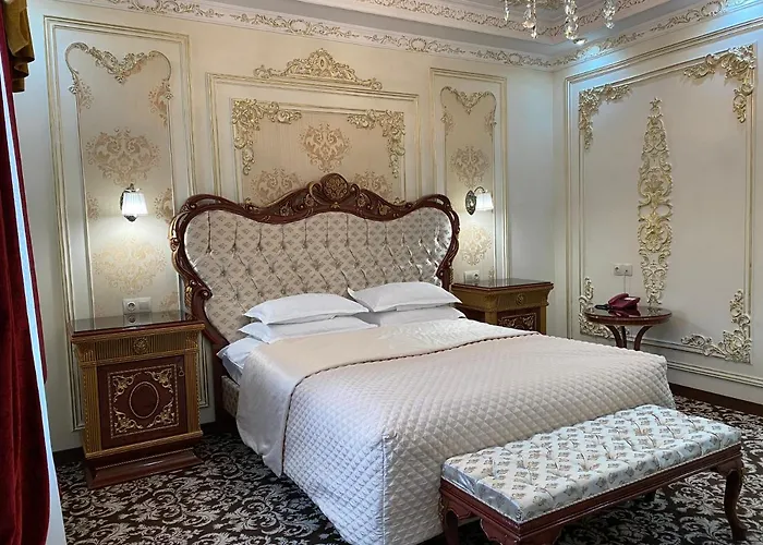 Lion Hotel