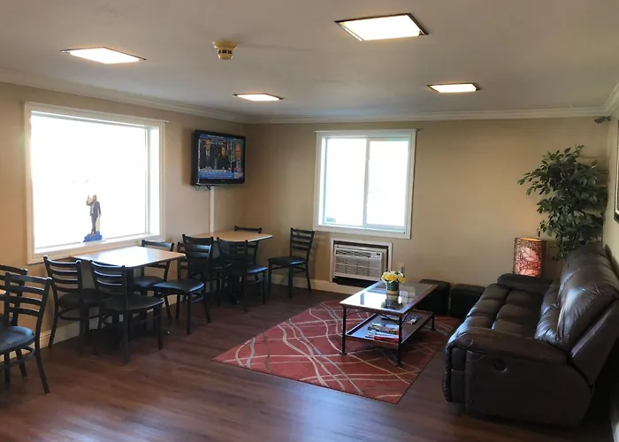 Super 8 By Wyndham Lewiston