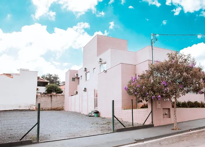 Shalom Pousada Capitólio