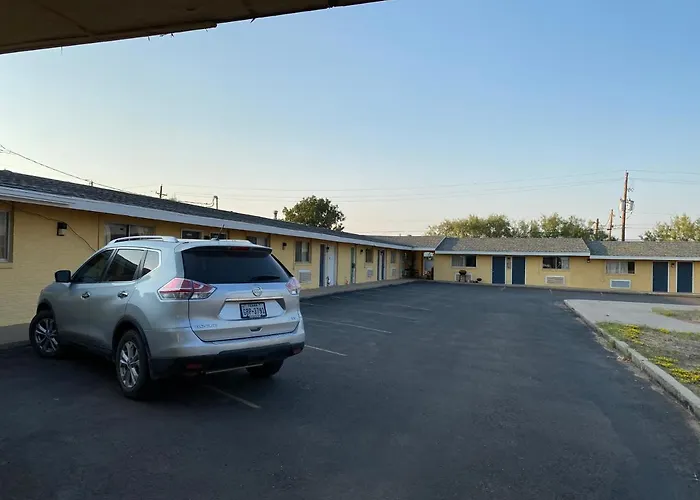 Budget Inn