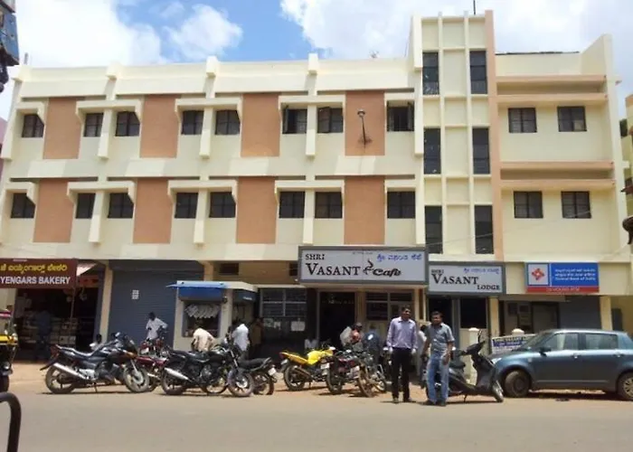 Shri Vasant Lodge
