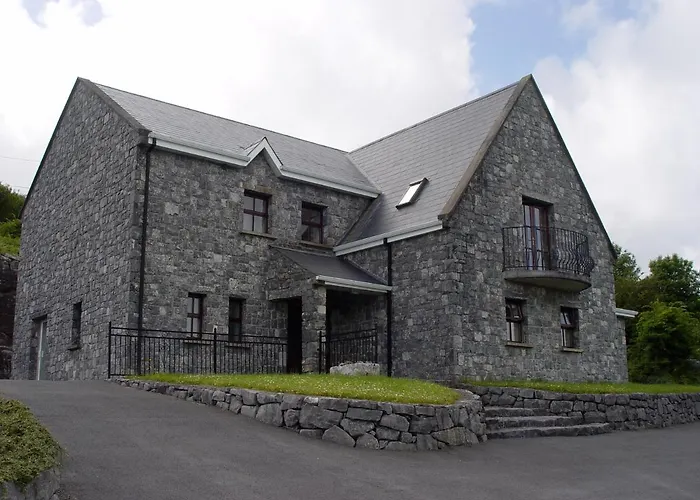 Clare'S Rock Self-Catering Accommodation