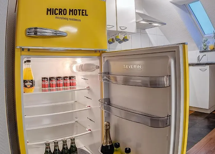 Micro Motel A-25