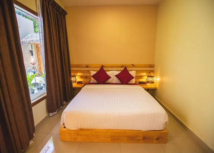 Hotels in Dhangethi