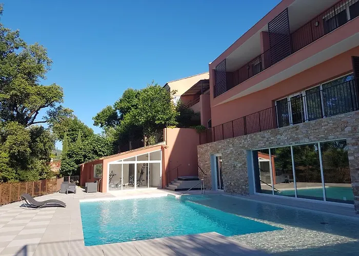 Hôtels de plage à Cuers