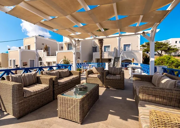 Hotel Thira