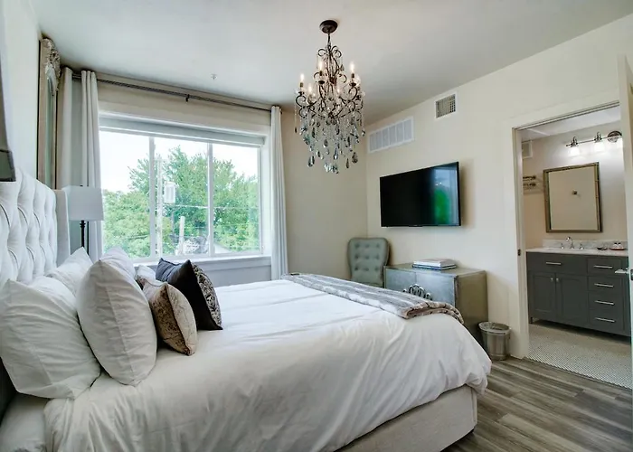 The Bishop Arts Hotel By Qresorts