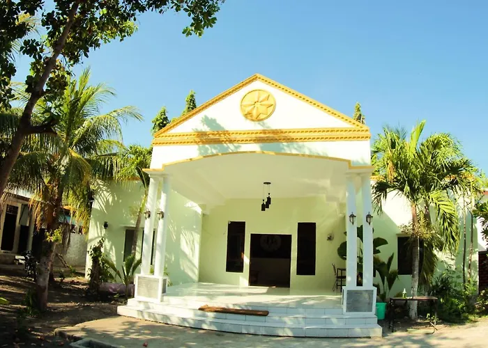 FX72 Beach Resort Maumere