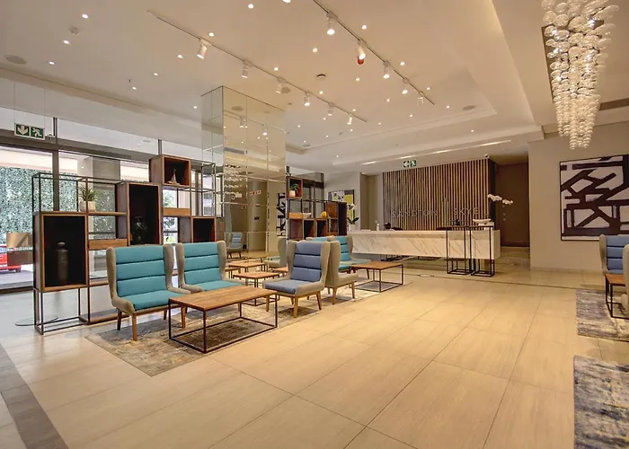 Sandton Skye Suite 910