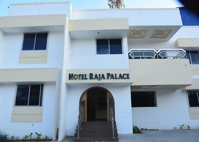 Hotel Raja Palace