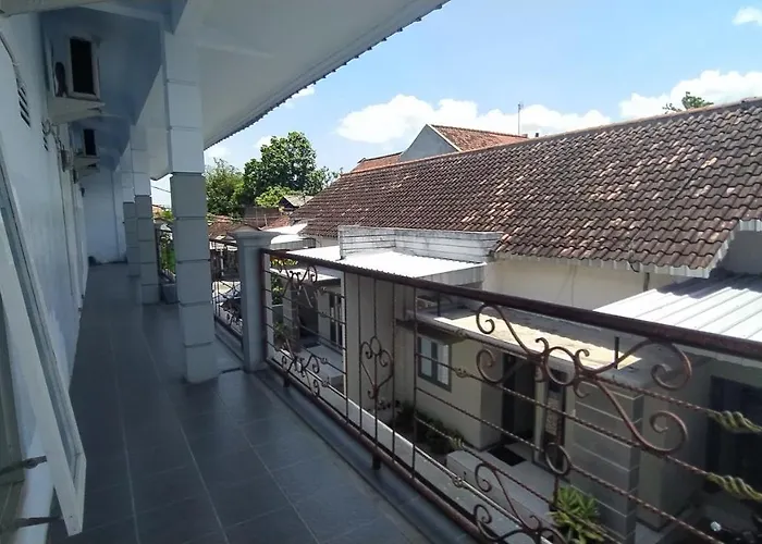 Omah Kost Family Syariah
