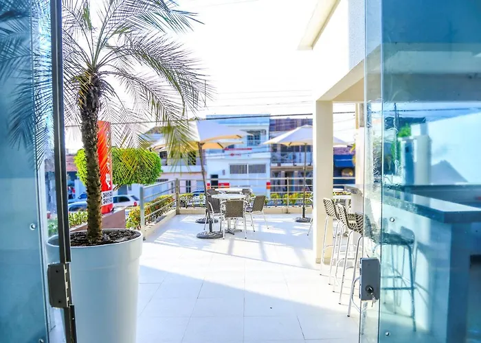 Avelan Plaza Hotel