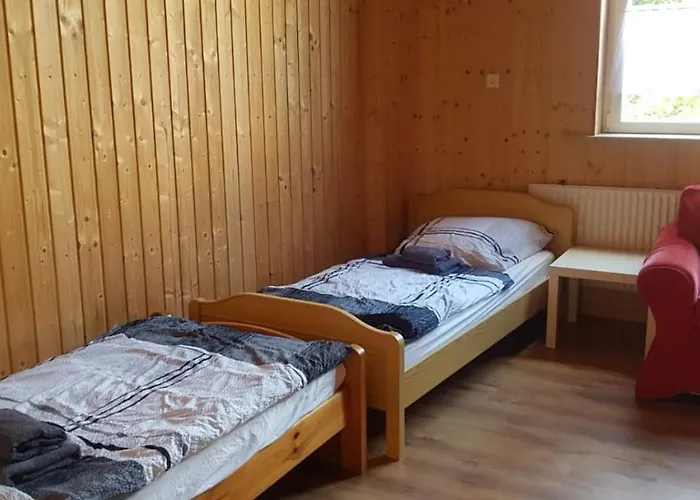 Niederdreisbacher Hütte - moderne Doppelzimmer - EINZELBETTEN -