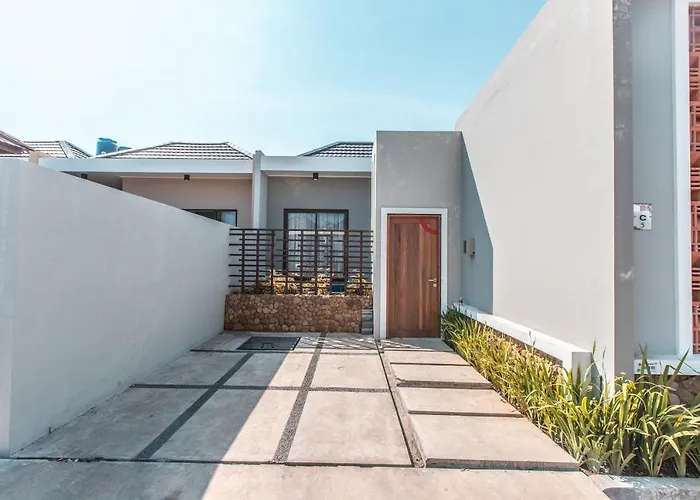 Nemuru Villa Ubud Anyer