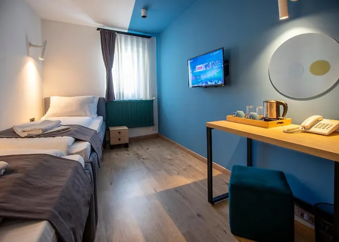 Hotel 4 Llulla