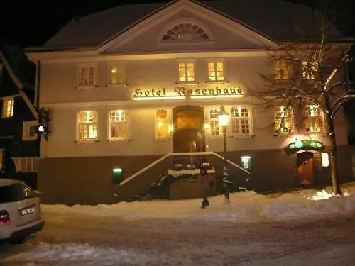 Hotel Rosenhaus GmbH mit 12 Elektro-Wallboxen