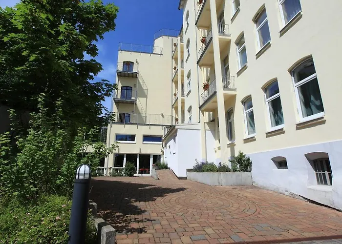 Adesso Hotel
