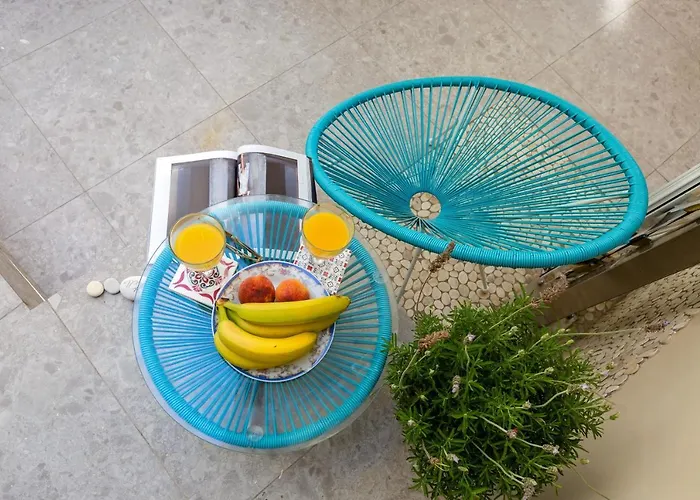 Loc Hospitality Urban Suites