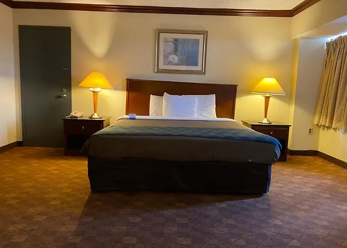 Dominion Inn And Suites