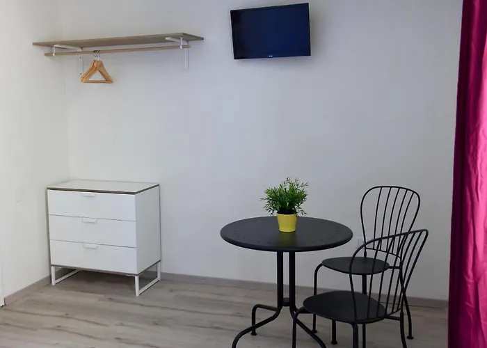 Hotel Elandra