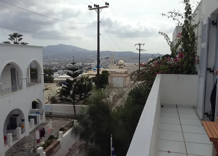 King Thiras Hotel