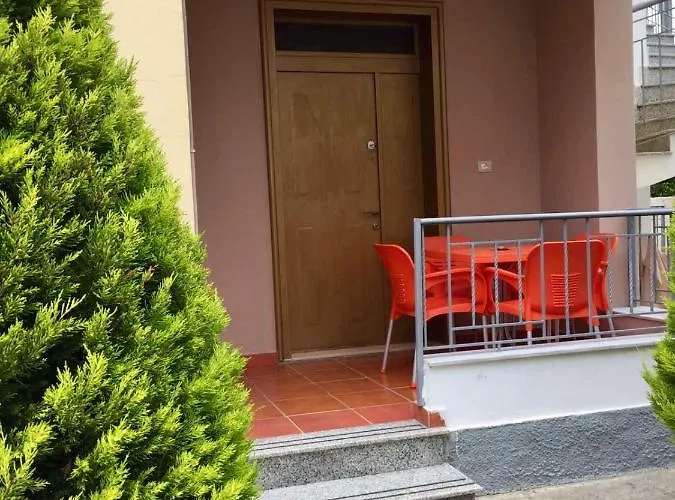 Shyqi Apartments