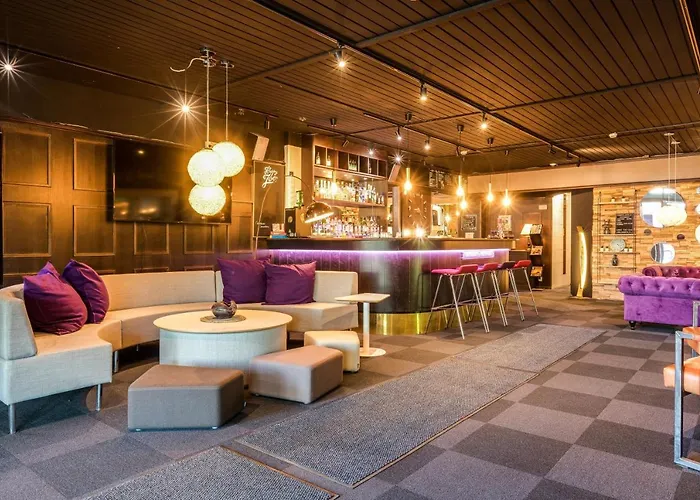 Samantta Hotel & Restaurant