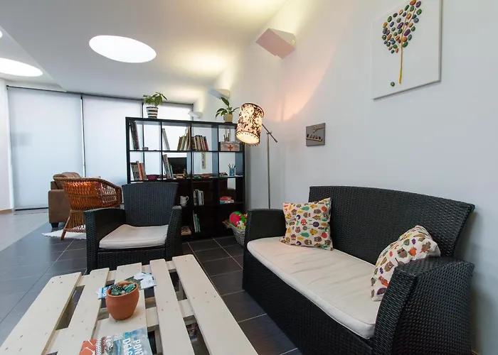 Change The World Hostels - Acores - Ponta Delgada