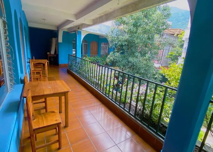 Casa De Los Enredos