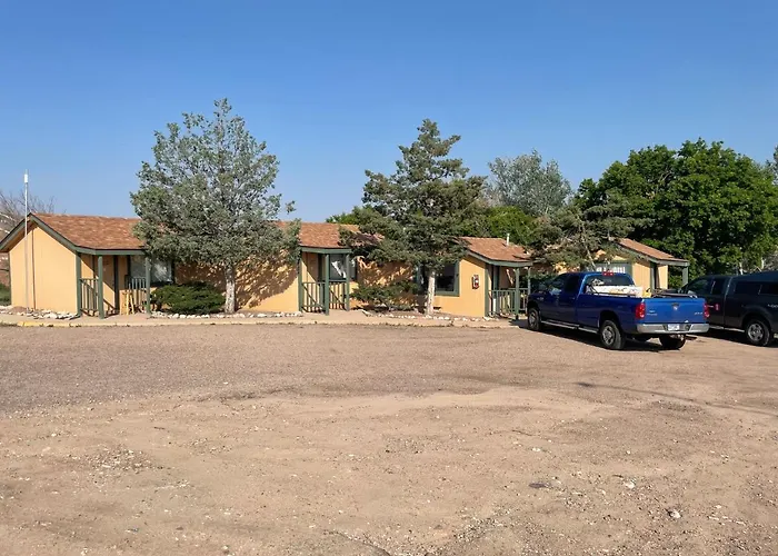 Round-Up Motel