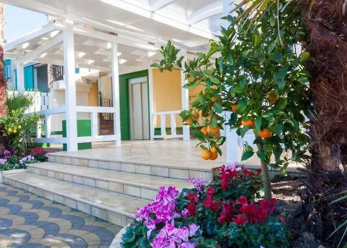 Mimi Hotel