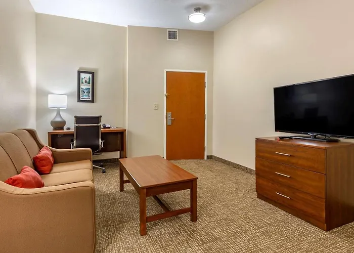 Comfort Suites Clayton - Garner