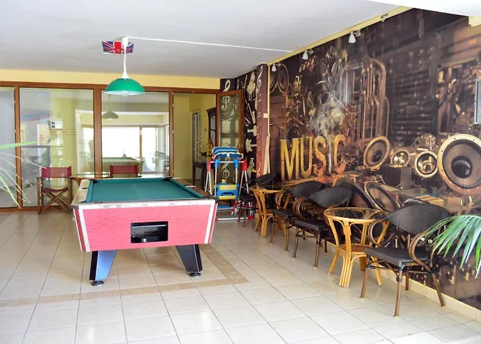 Alexandros Hotel