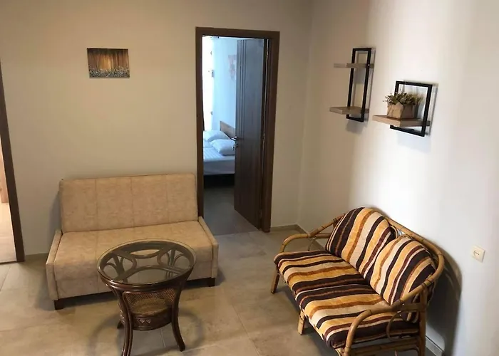 Chaki Hotel