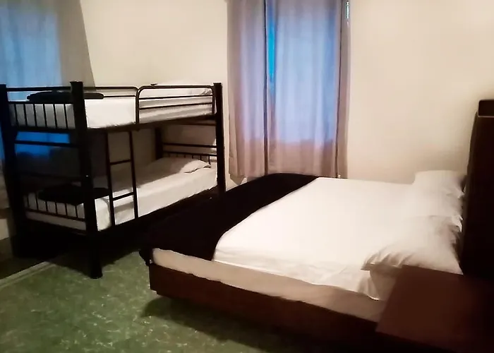 Paulina Youth Hostel