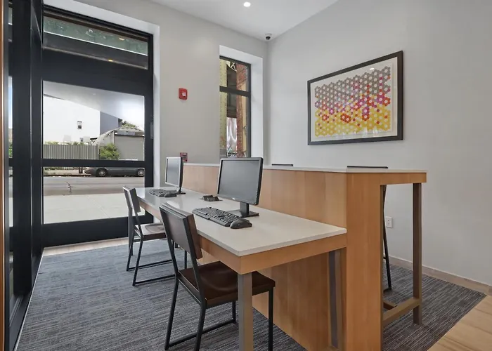 Hotel 1200