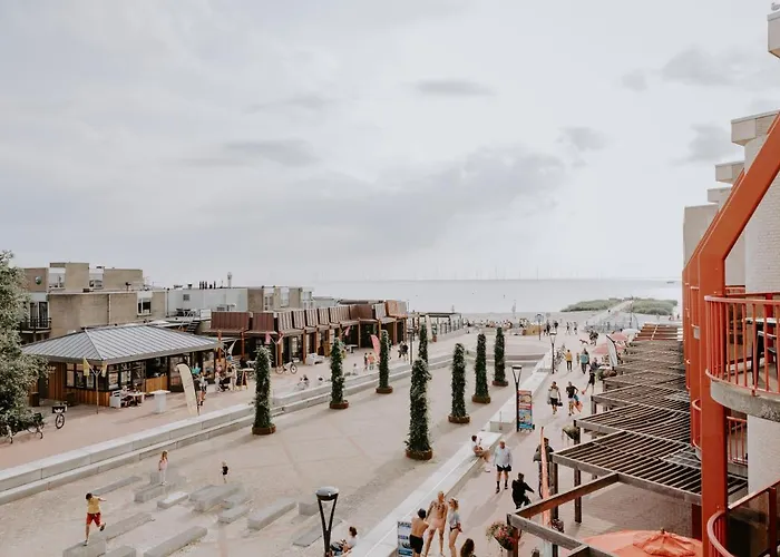 Stijlvol Appartement Op Strand Makkum