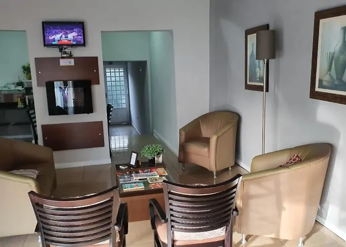 Hotel Apiai
